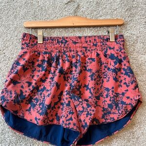 Lululemon Choose A Side Short 3"